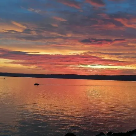 Mit Wunderschoenen Panoramablick Zum Meer Und Marina Apartamento